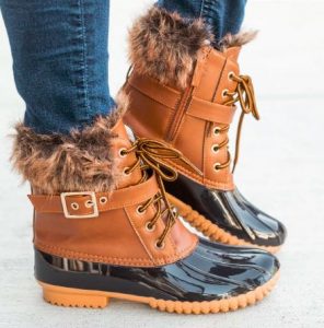 10 Boots you need this winter #winter #winterboots #winterstyle #footwear #booties #snowboots #ankleboots #fashion #winterfashion #KAinspired