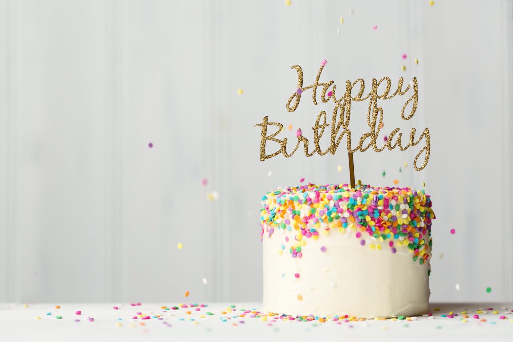 CRICUT CAKE TOPPER